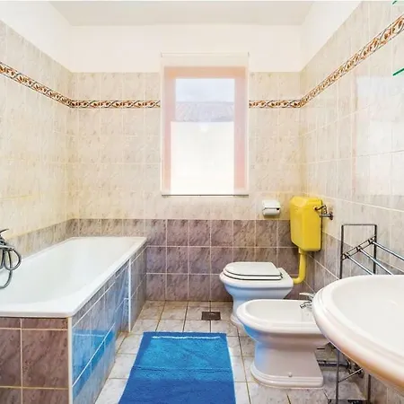 Zeljko 832 Apartman *