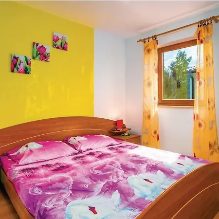 Zeljko 832 Apartman *